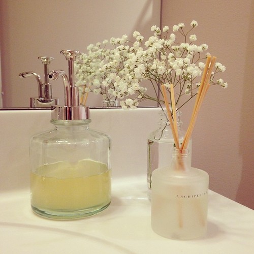 Tiny little corner of the guest bath filled with pretty things.