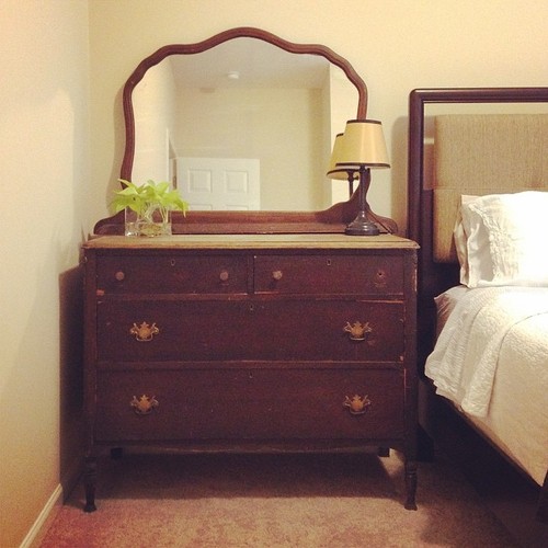 Small corner of our guest room. It makes me pretty happy.